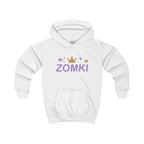 Maqueta frontal del proveedor: sudadera infantil blanca ZOMKI Corona Lavanda con constelación de estrellas junto a la corona y el corazón.