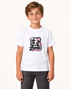 Camiseta infantil ZOMKI Hazlo a tu manera blanca desde 3 años sobre modelo infantil generado con IA