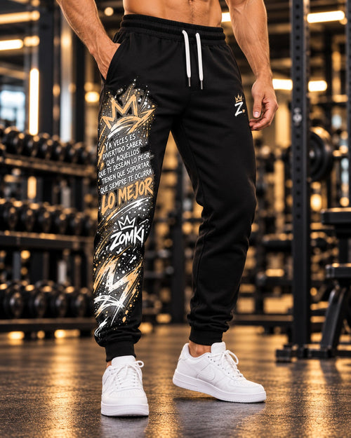 Jogger ZOMKI Lo Mejor con modelo. Se vende únicamente el pantalón. Visualización IA.