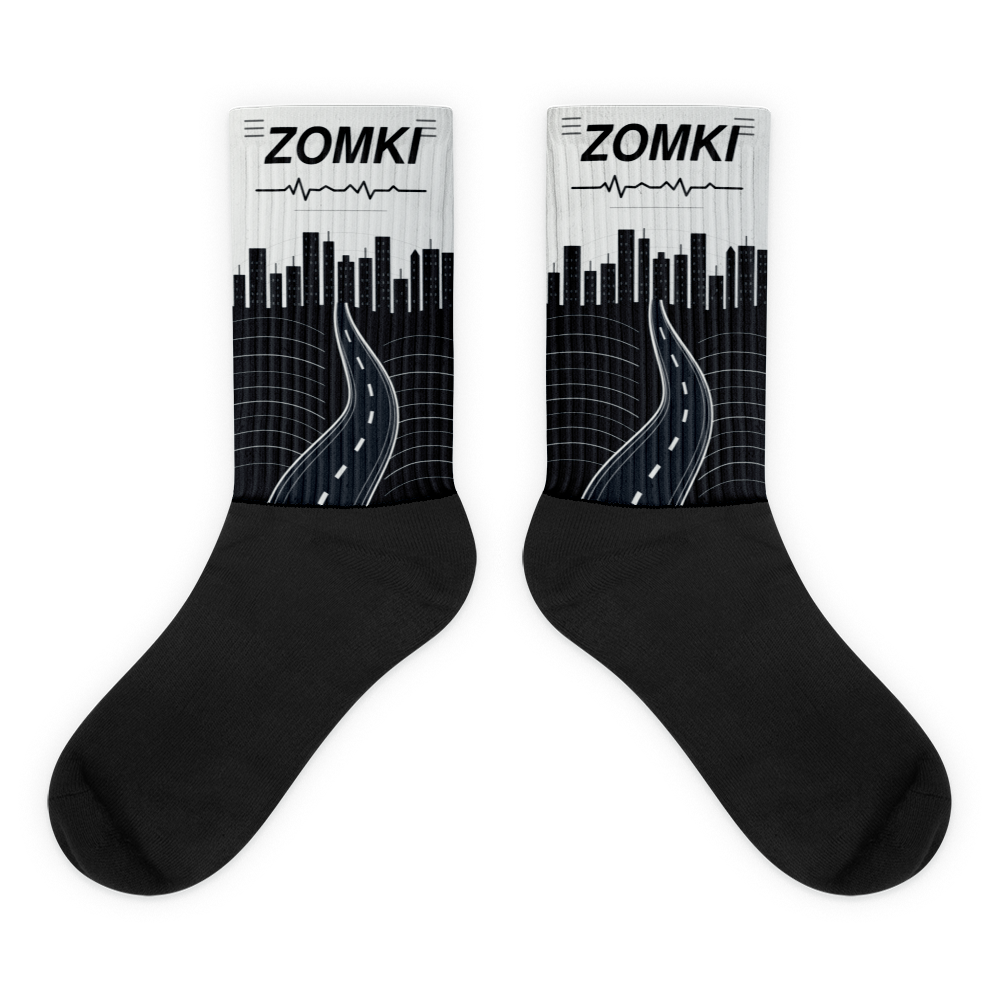 Calcetines ZOMKI Road Running City, caña blanca y negra con skyline y carretera, pie negro